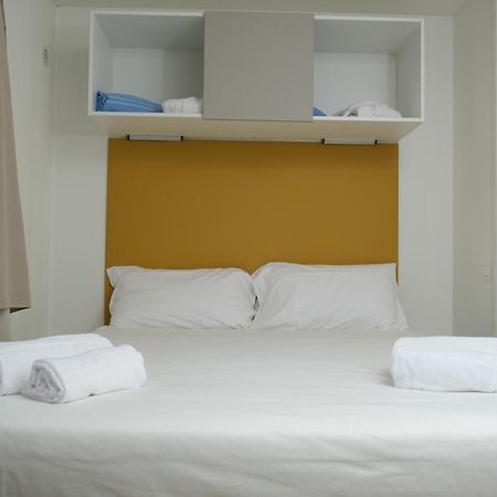 Villaggio Camping Torre Del Porticciolo Порто Конте Екстериор снимка
