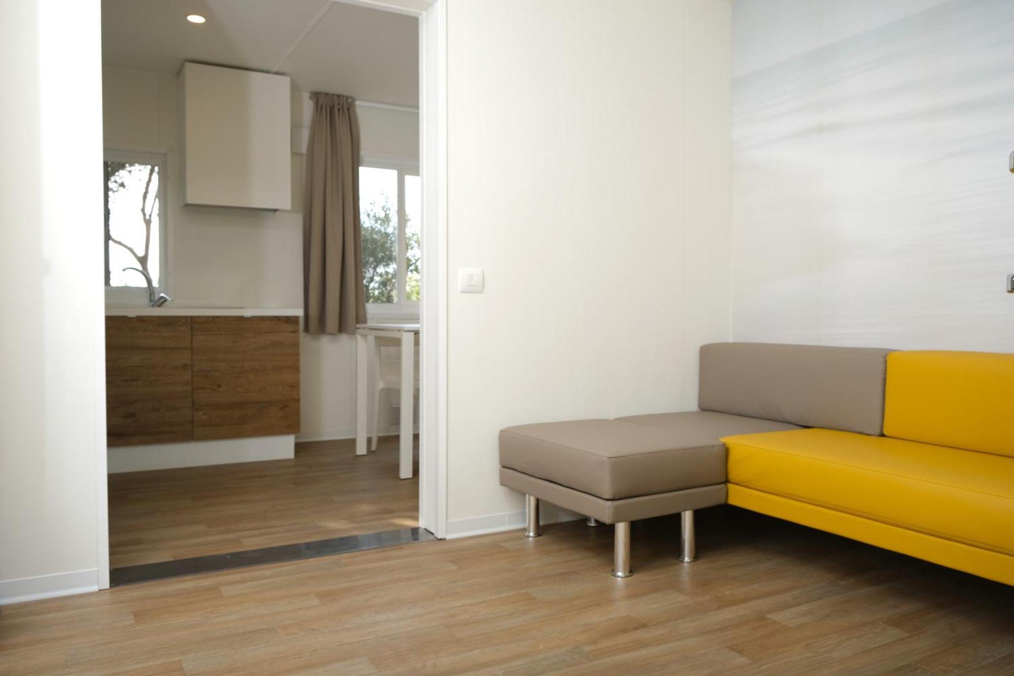 Villaggio Camping Torre Del Porticciolo Порто Конте Екстериор снимка